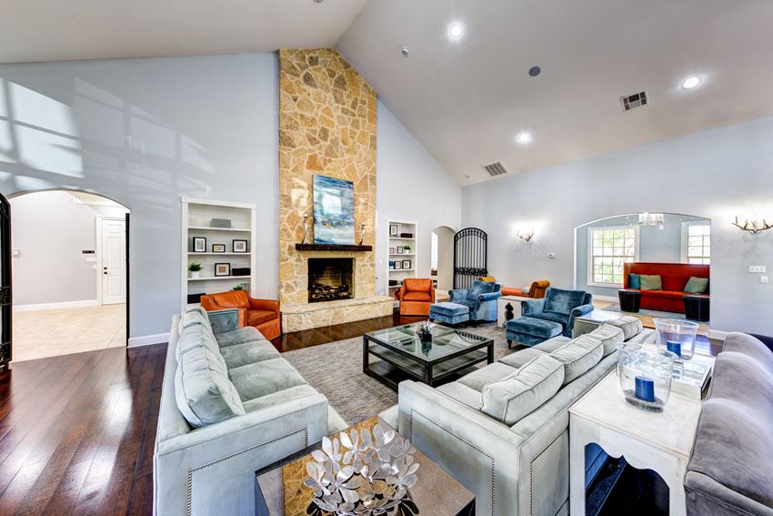 Marquis At Silver Oaks Apartments, 3701 N GRAPEVINE MILLS PKWY